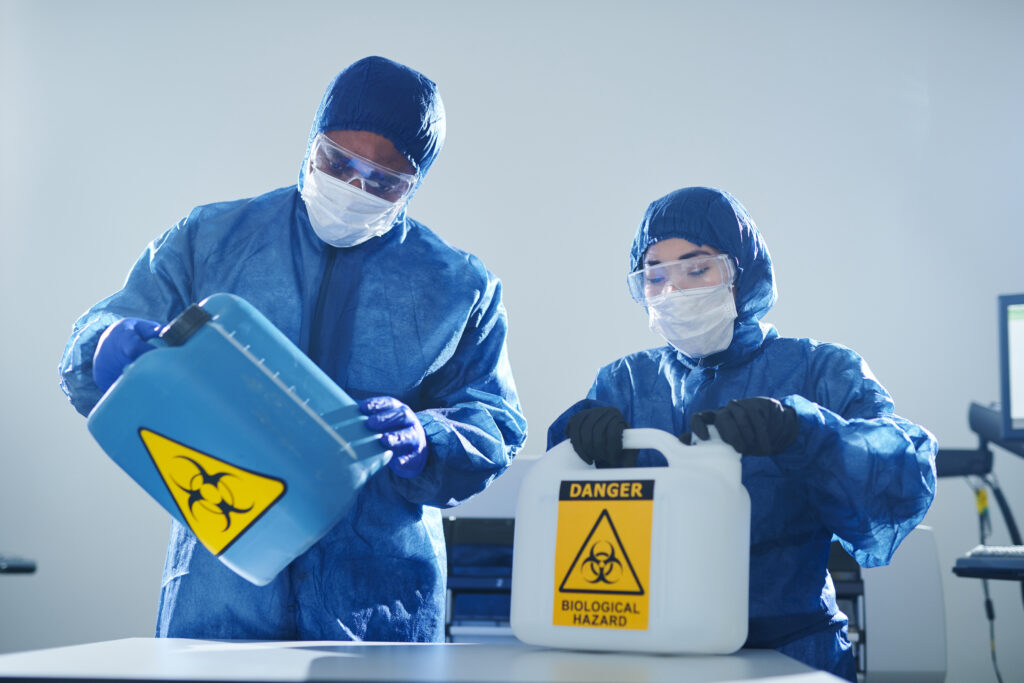 colaboradores protegidos contra riscos ocupacionais no trabalho